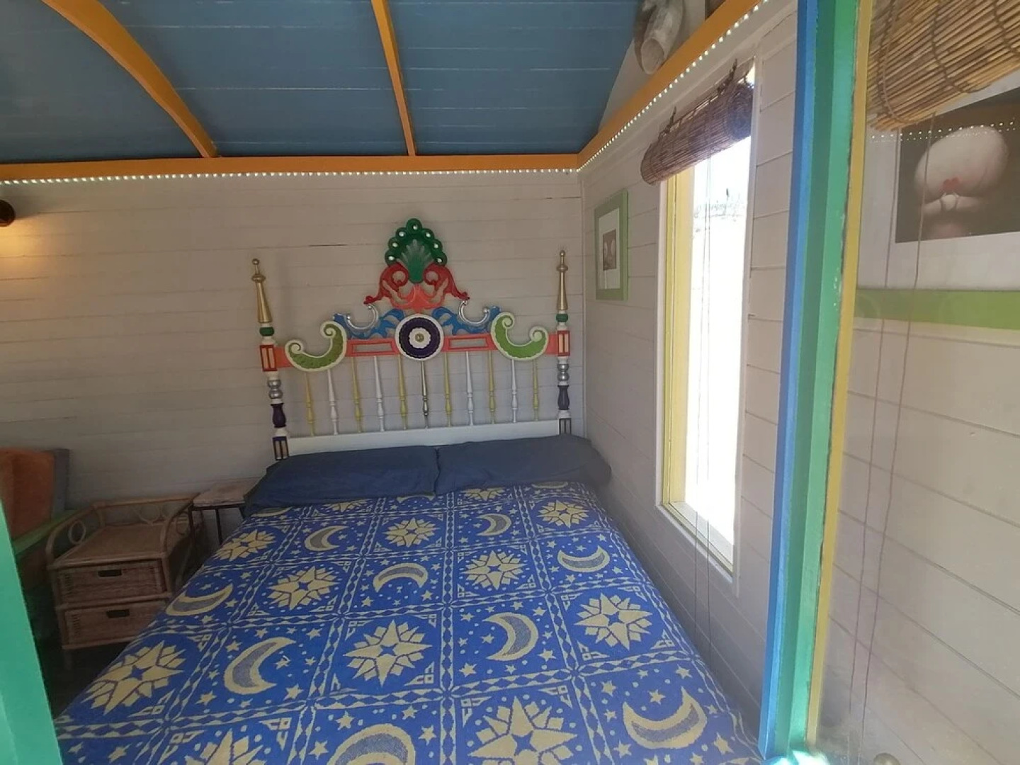 Glamping Circus Wagon With Garden @talurdo Retreat