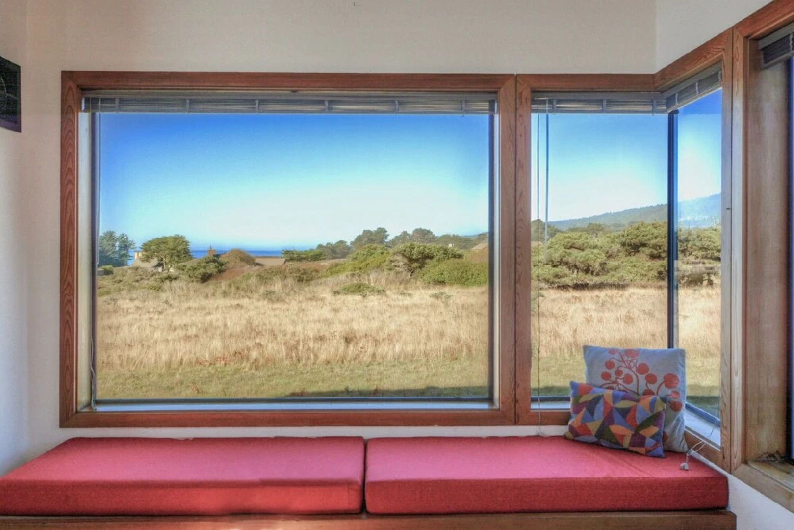 Take in the Pacific Fantasea w/ Hot Tub!