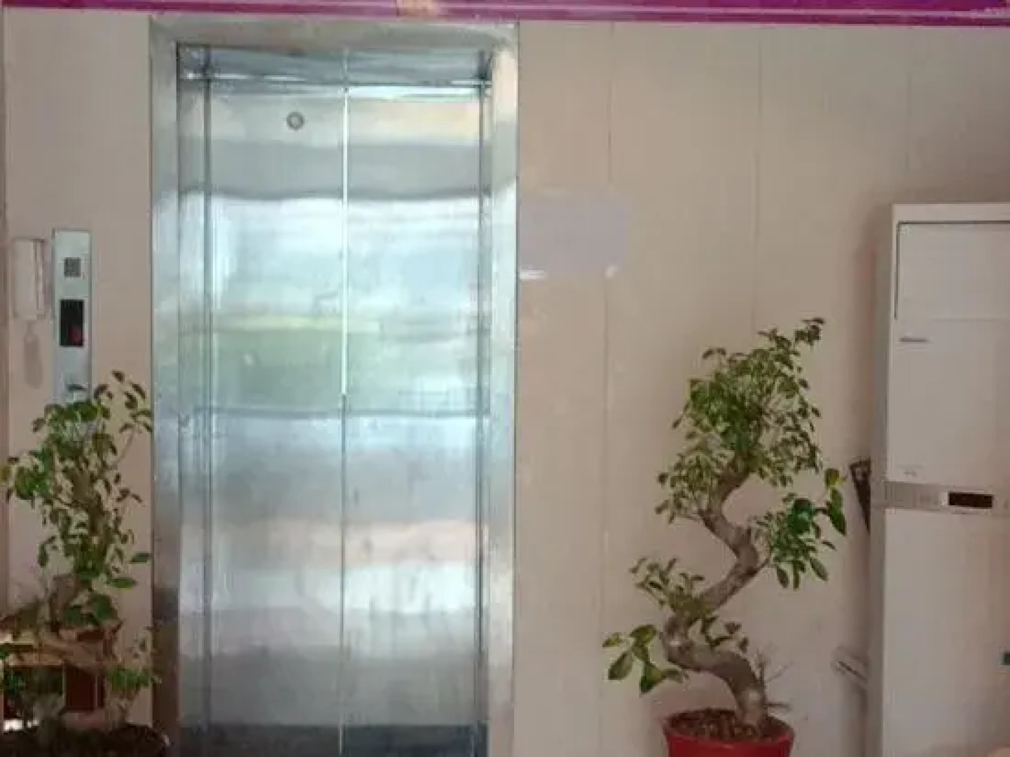 Shangyite Chain Hotel Fangxian Bus Station Store