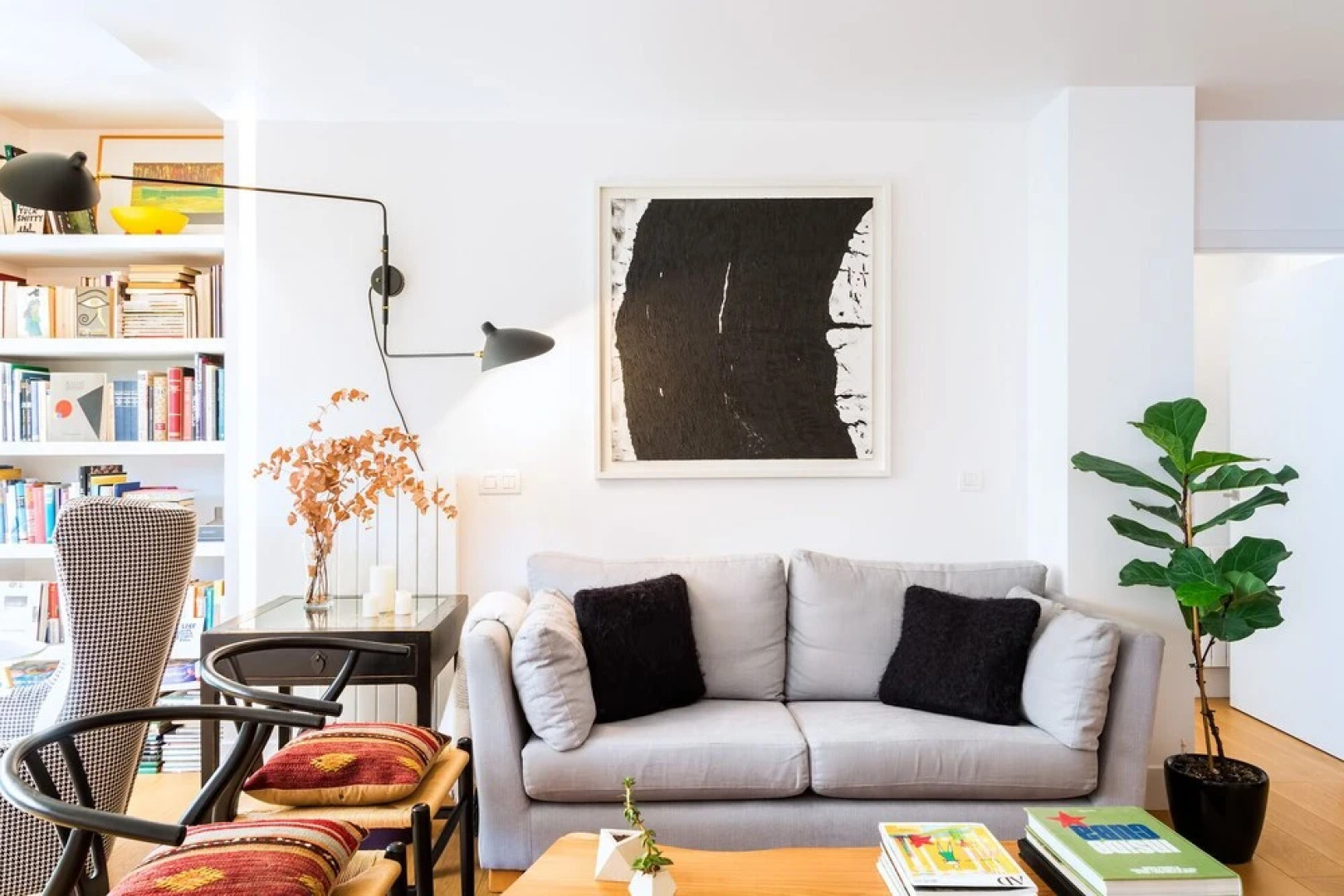 NEGURI I apartment with parking by Aston Rentals