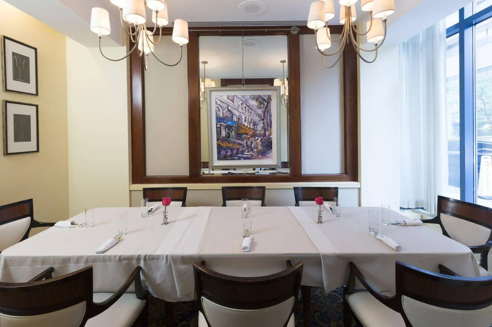 The Cincinnatian Hotel Curio Collection by Hilton