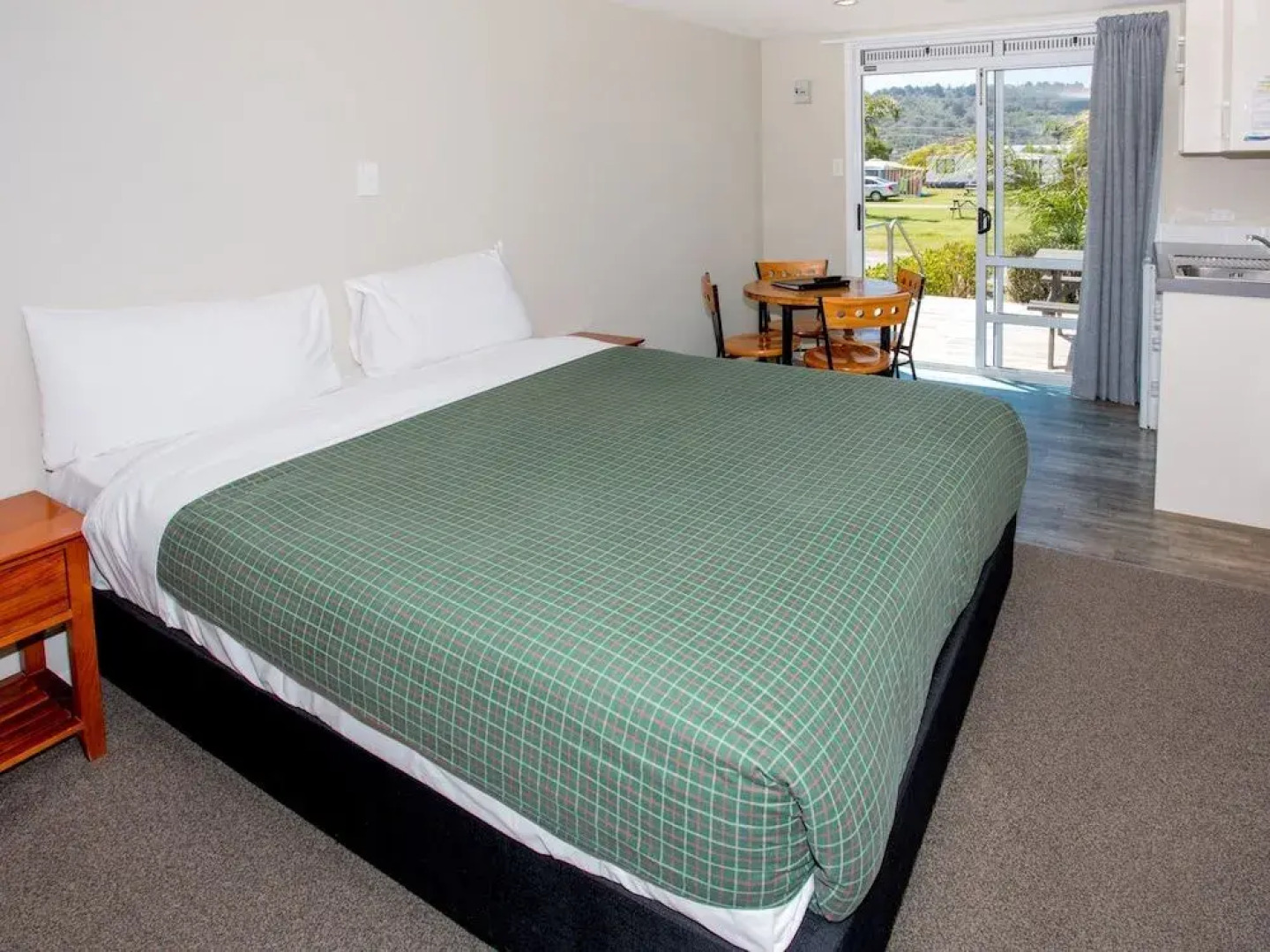 Tasman Holiday Parks – Beachaven