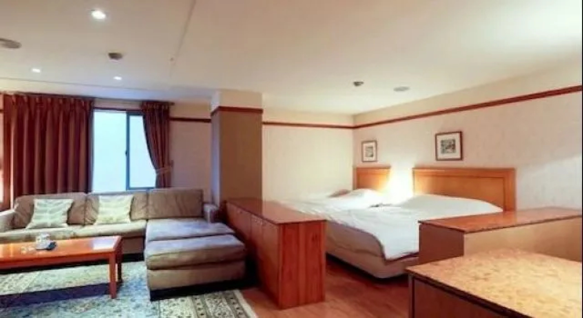 Gimcheon Park Tourist Hotel