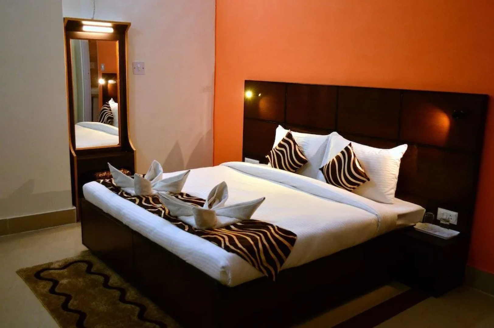 Dee Jay Hotel and Restaurant