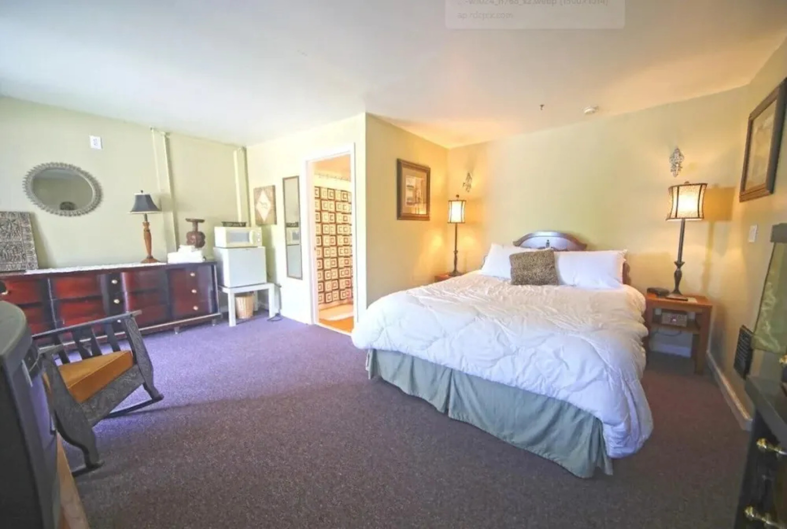 The Hayden Creek Inn