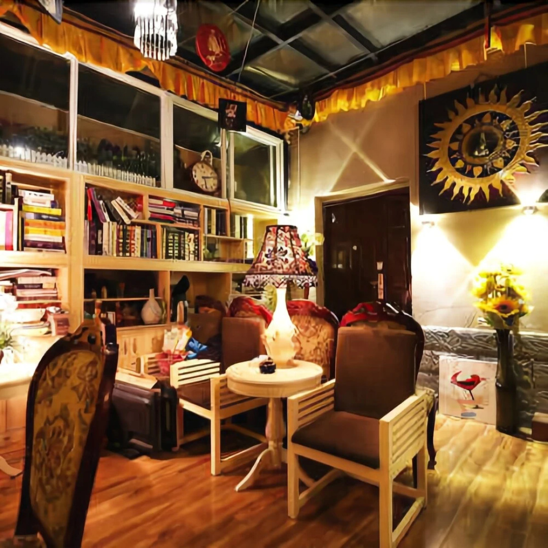 2+2 Garden Theme Hotel