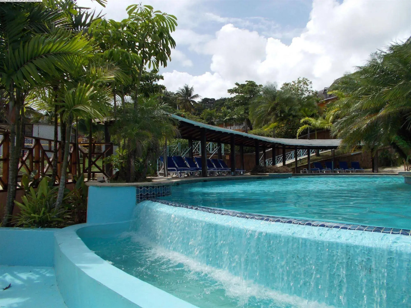 Oceans Salybia Nature Resort & Spa