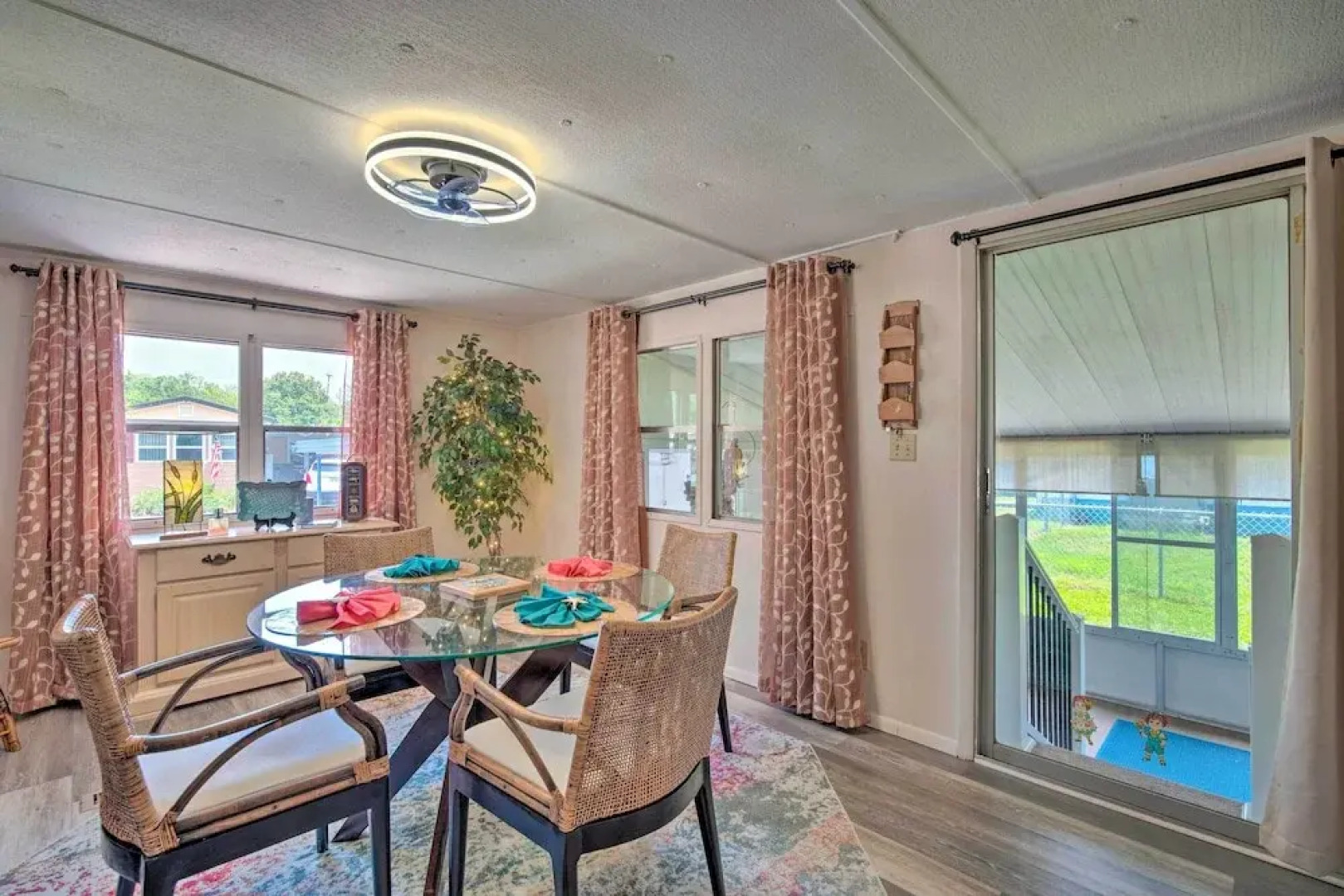 Homosassa Retreat w/ Sunroom & Canal Views!