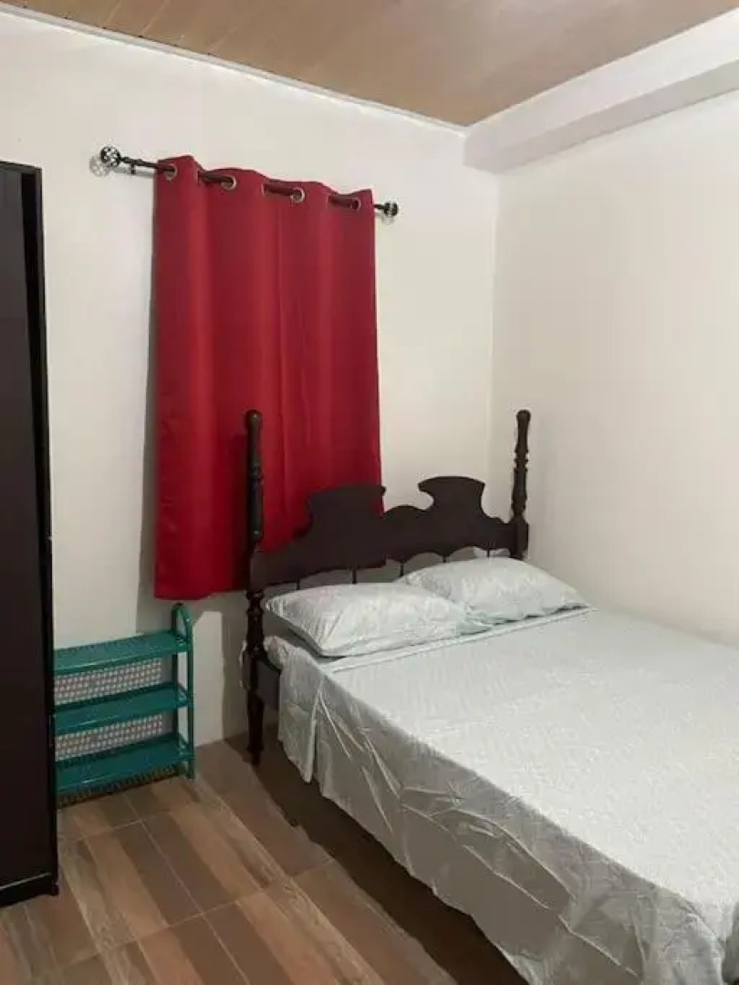 Spacious, Cozy Two Bedroom Apartment Overlooking the Beach