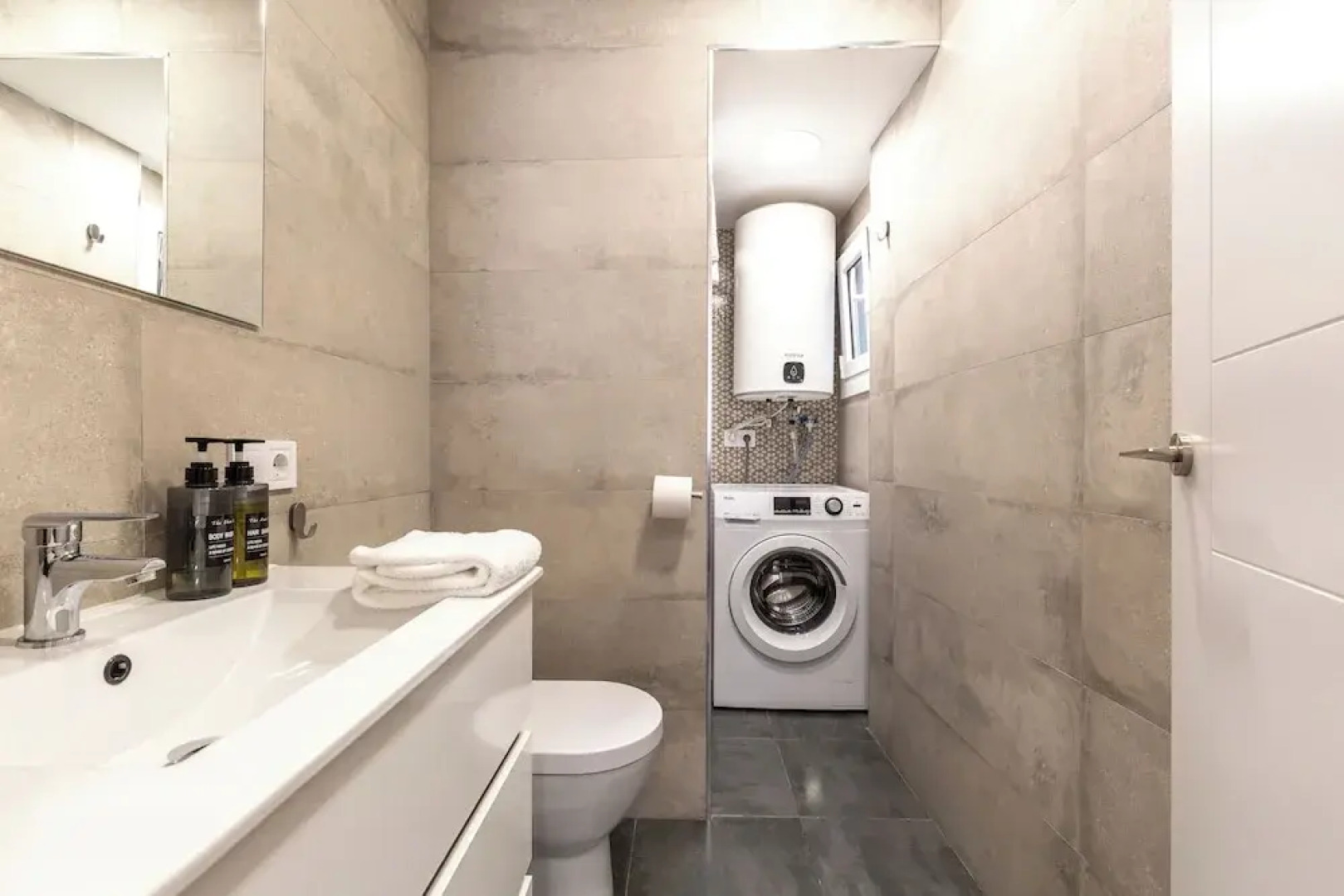 Picasso Suites Cornellá