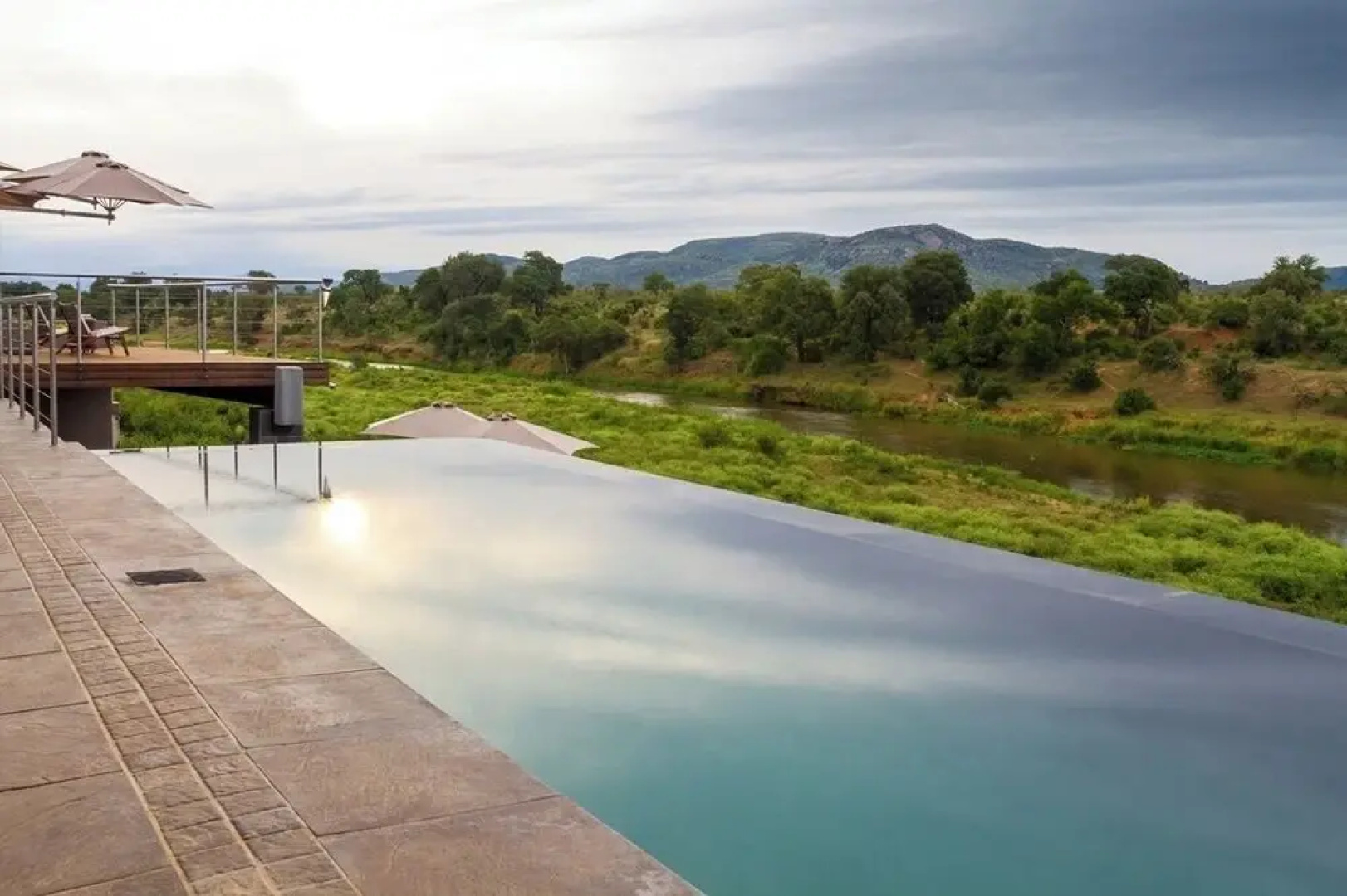 Royal Mukumbura Boutique Hotel