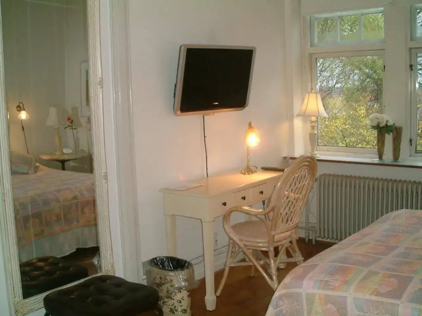 Casa Corner Bed & Breakfast