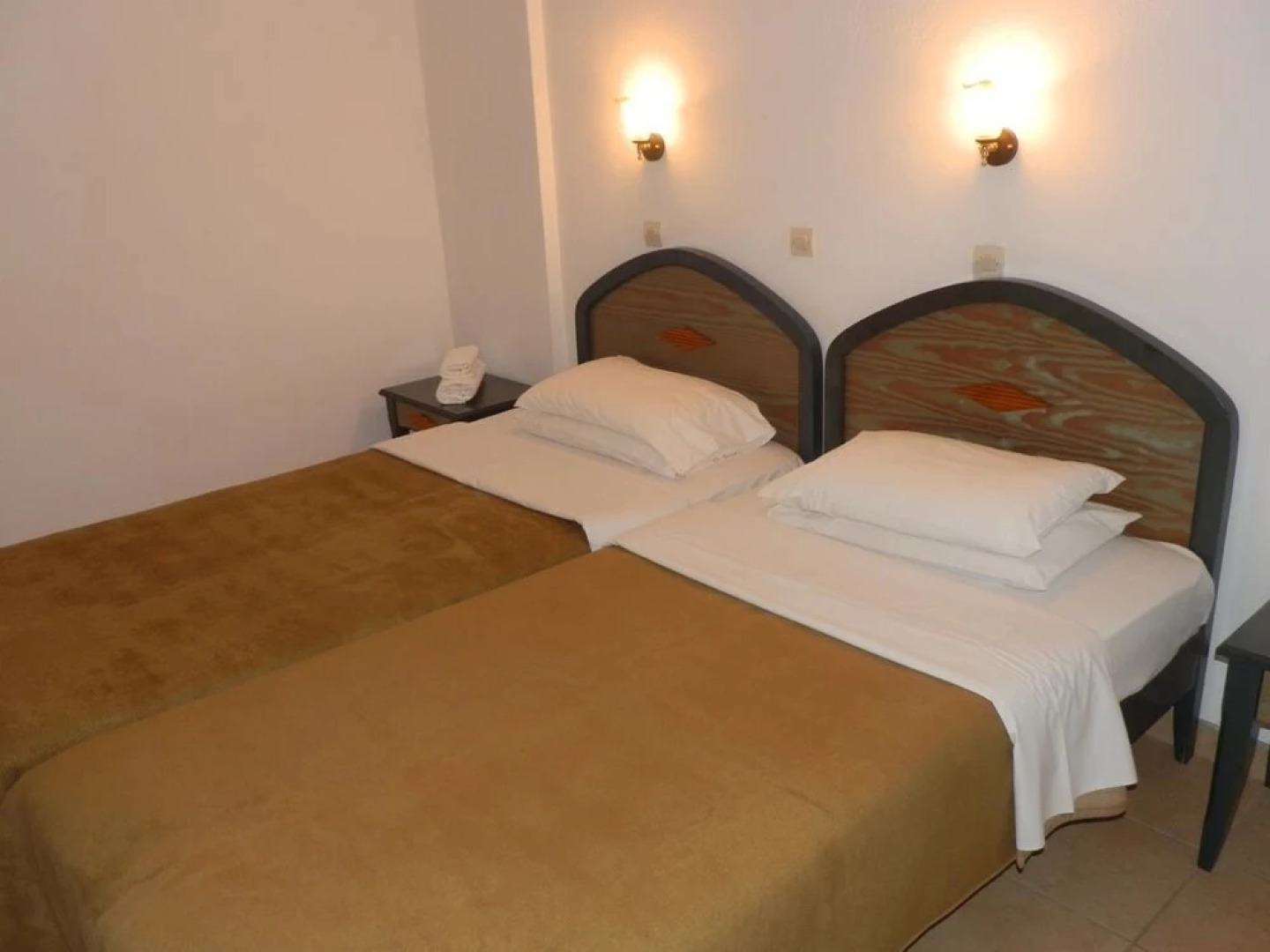 Atlas Studios & Apartments