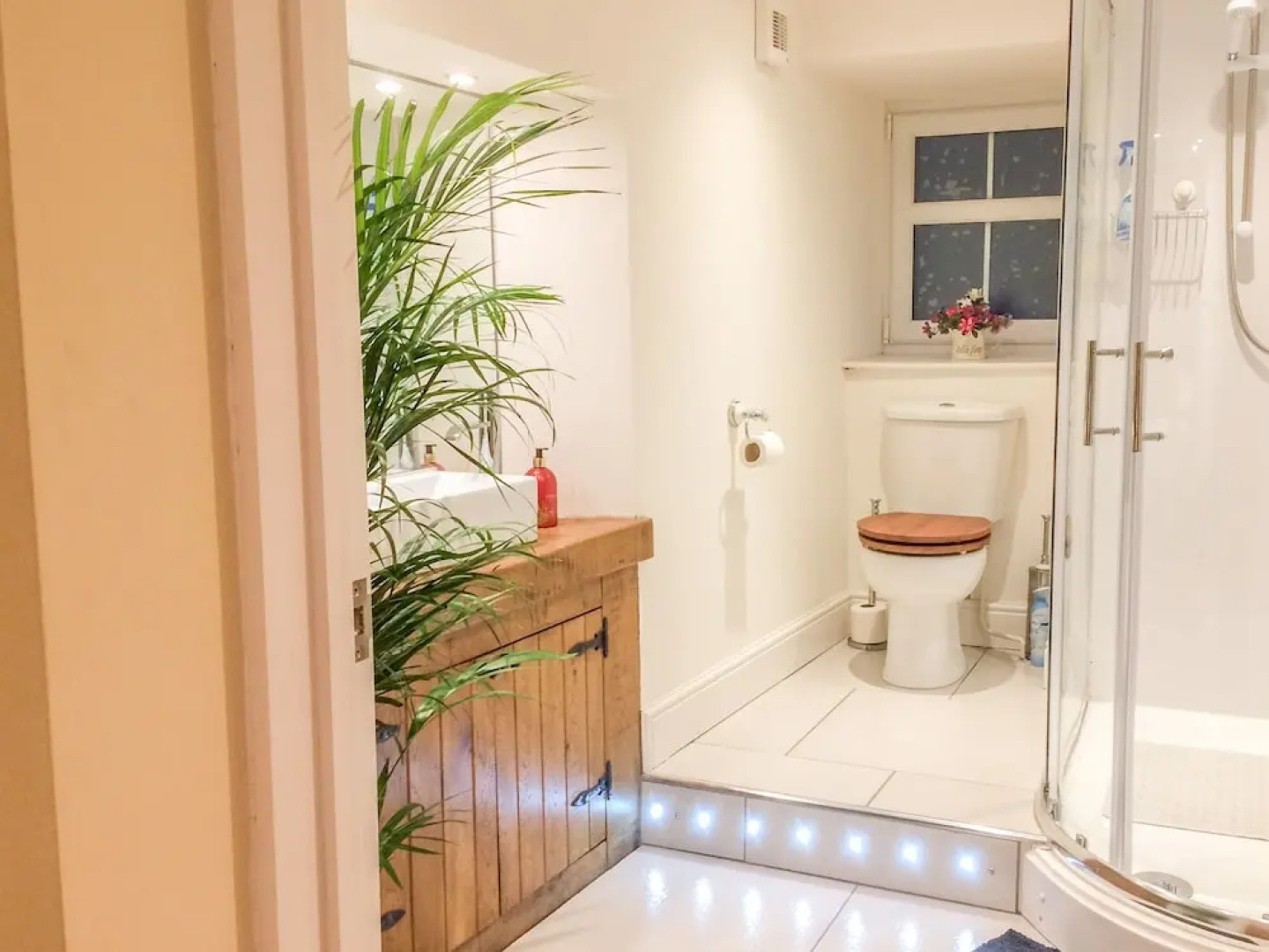 Ty Ffarm at Gellilwch