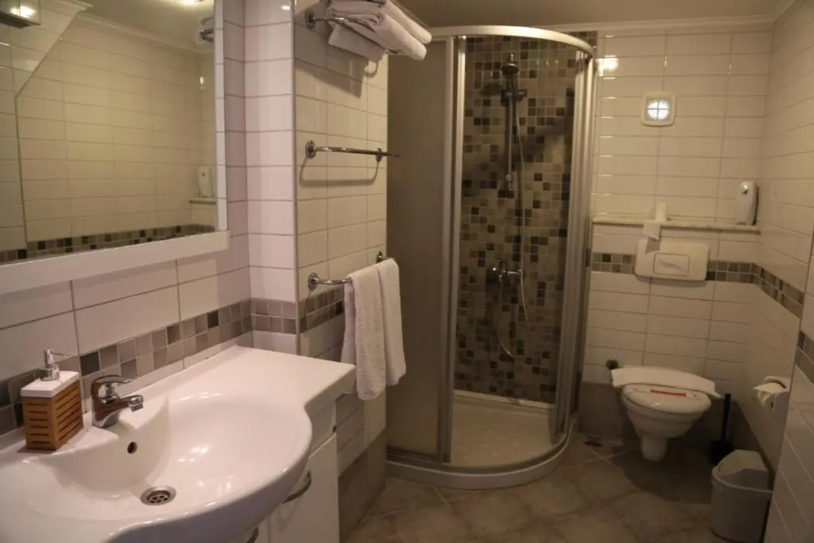Yali Han Hotel