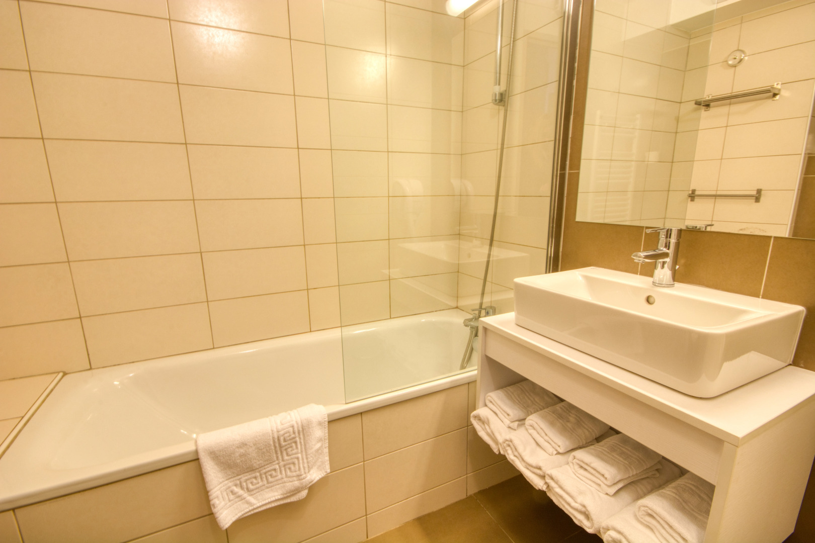 SOWELL RÉSIDENCES New Chastillon