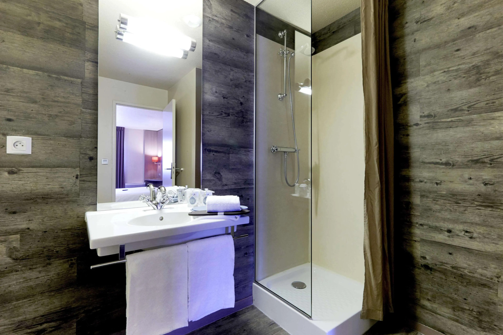 Brit Hotel Essentiel CHOLET