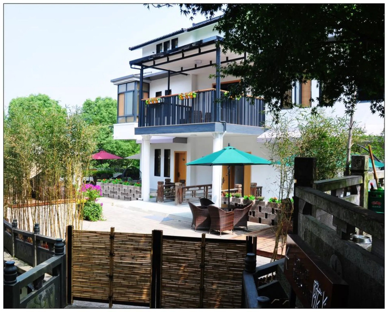 Westlake Longshang Boutique Hotel