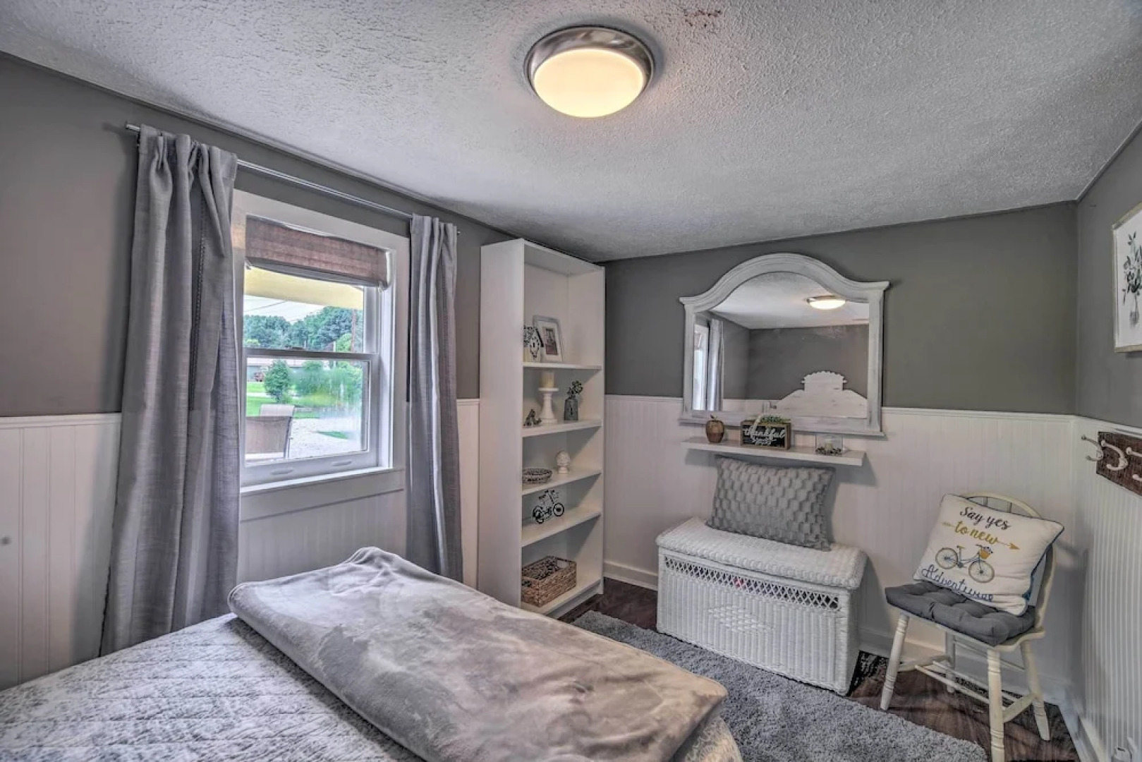 Damascus Cottage w/ Fire Pit - 1 Mi to Trails