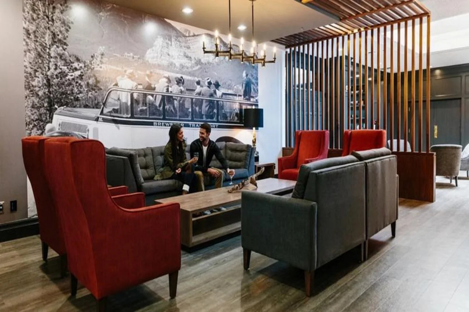 The Elk & Avenue Hotel