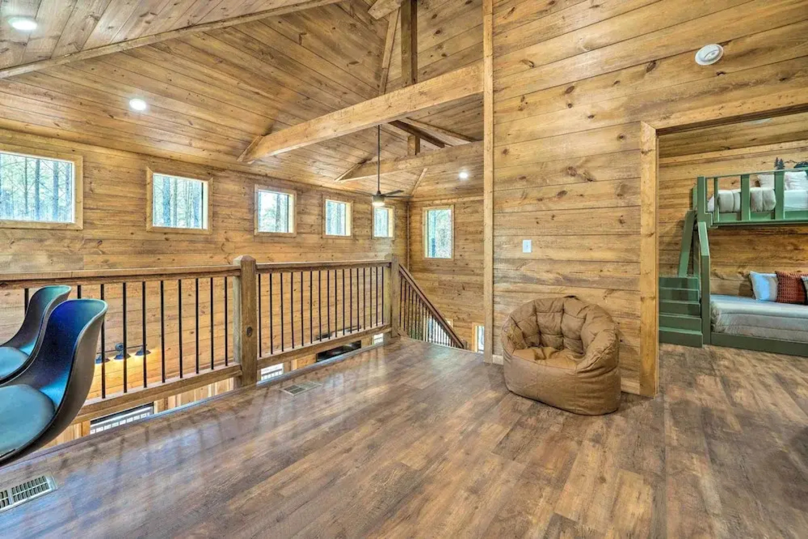 'sutton Ridge' Cabin Rental: Hot Tub & Swing Set!