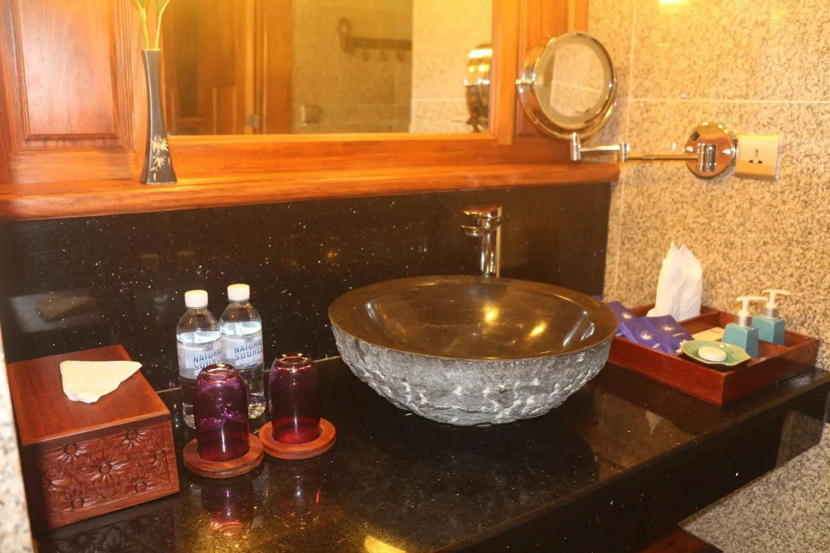 Try Palace Resort & Spa