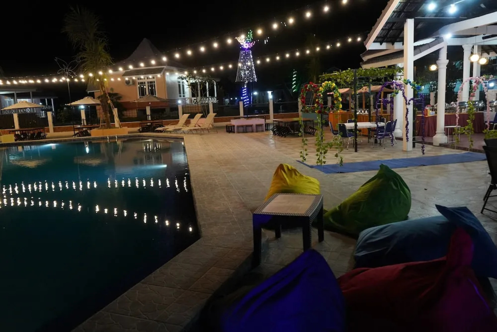 Ilaya Hotel And Resort