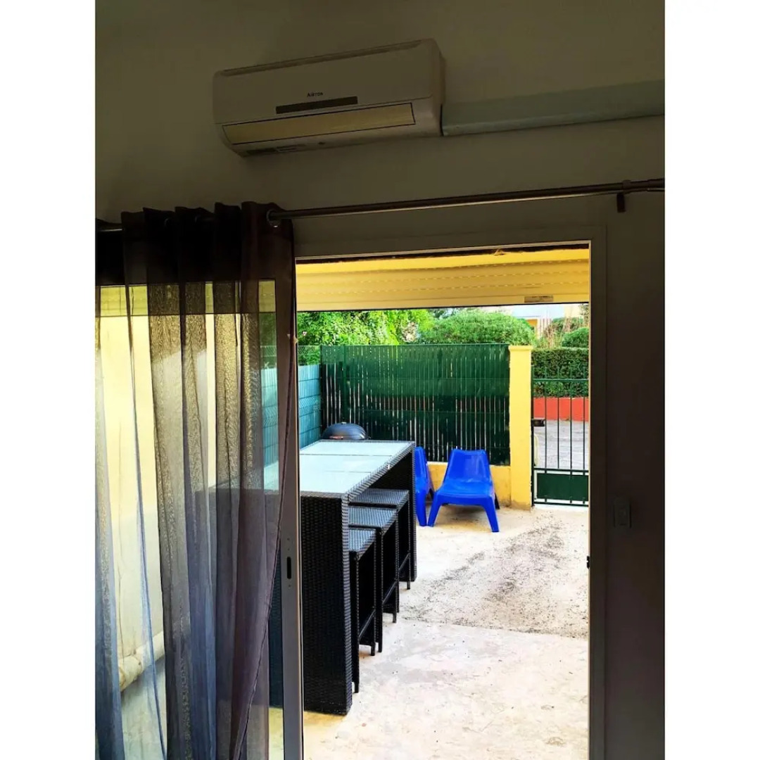 Apartment with One Bedroom in Le Pradet, with Enclosed Garden And Wifi - 800 M From the Beach