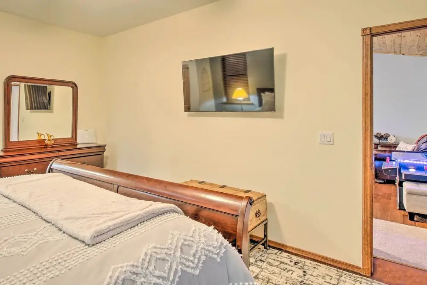 3 Mi to Golf Course: Show Low Escape w/ Fire Pit