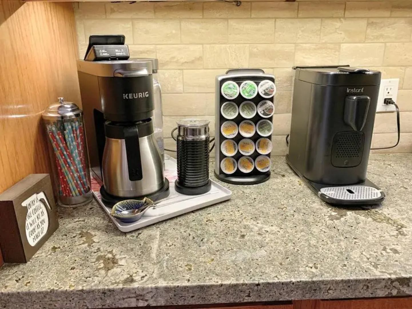 Cute Home 7 Blocks To Beach . Xbox . Bikes . Pets