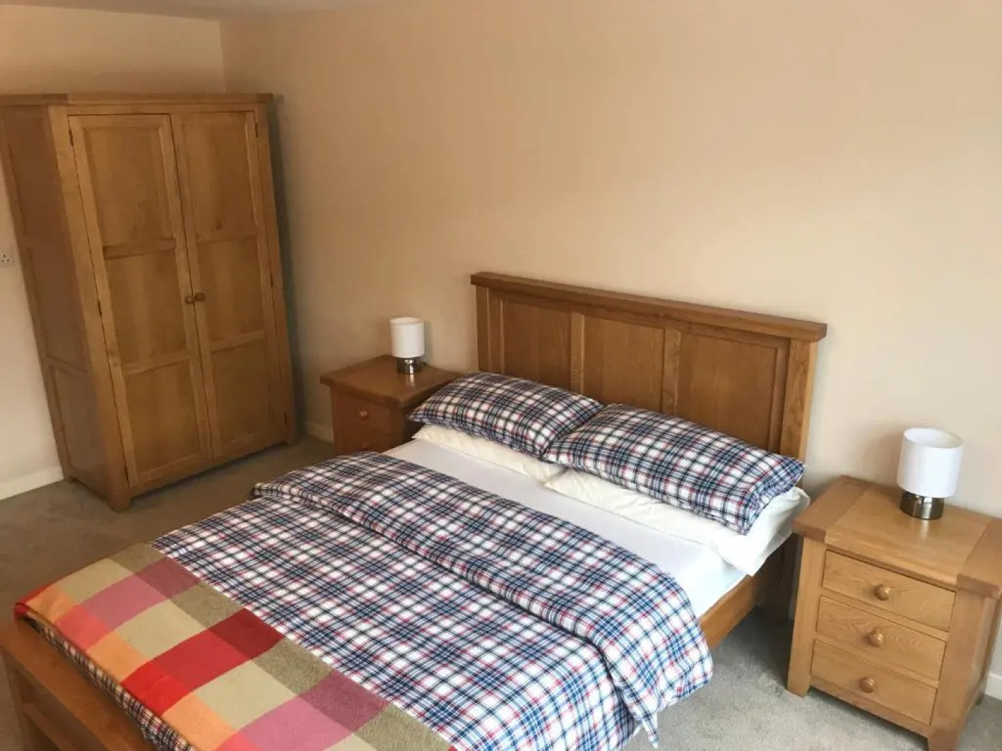 Borrodale, one bedroom apartment with balcony and loch view.