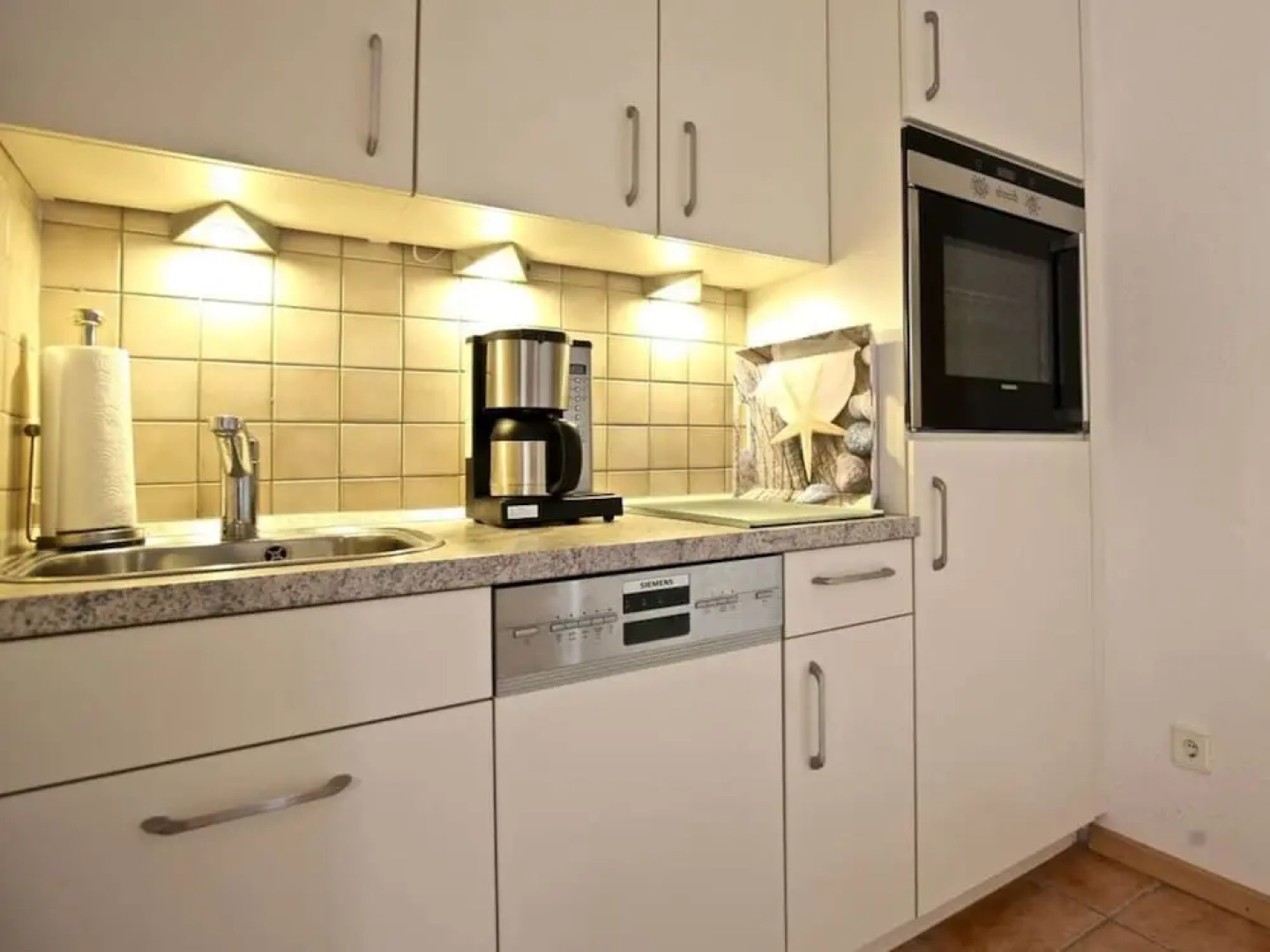 Anchorage South Modern Retreat