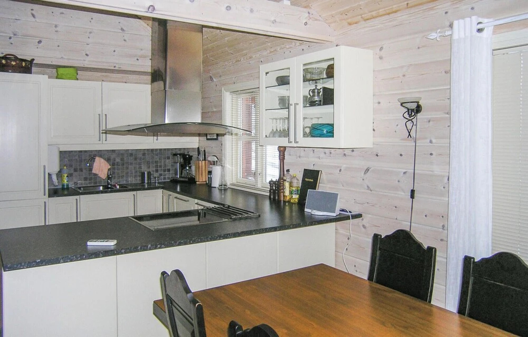 Amazing Home in Sogndal With 4 Bedrooms and Wifi