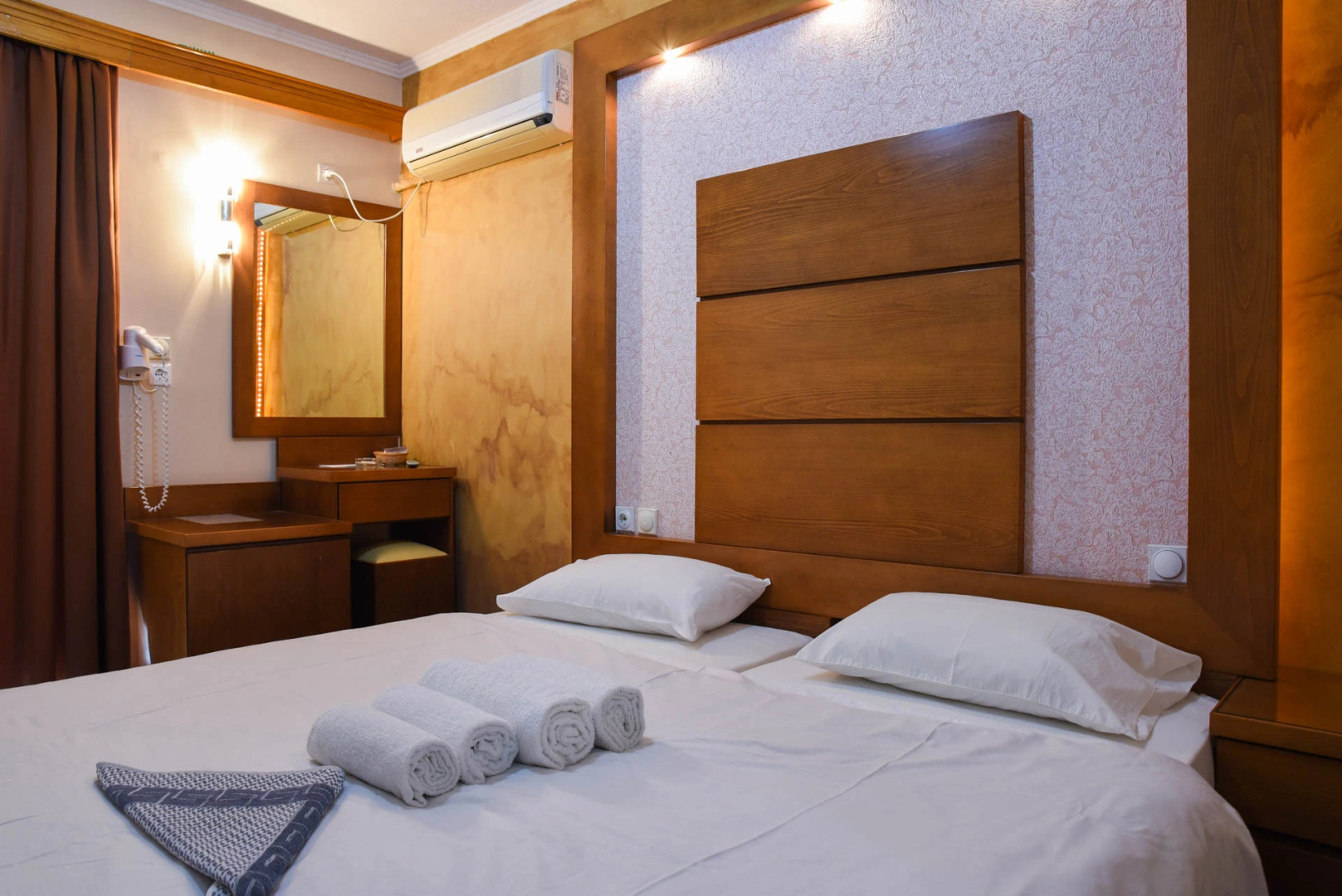 Sacallis Inn Beach Hotel