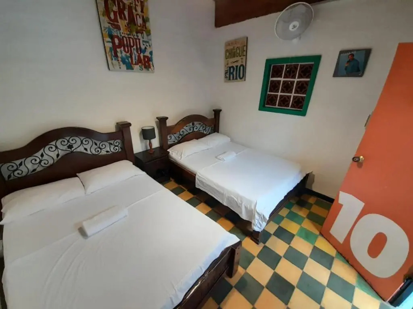 Viajero Cali Hostel & Salsa School