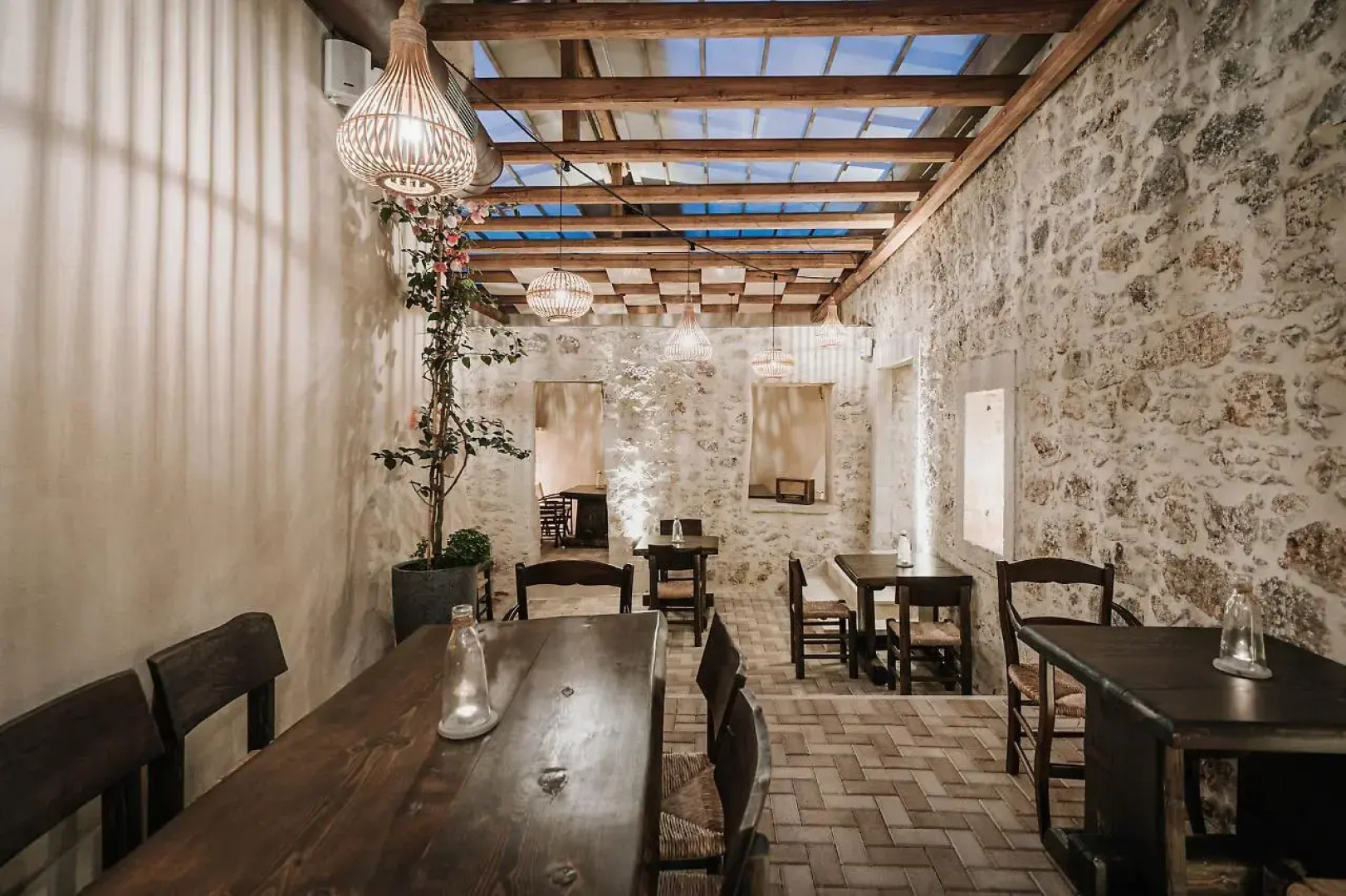 Manili Boutique Suites & Villas