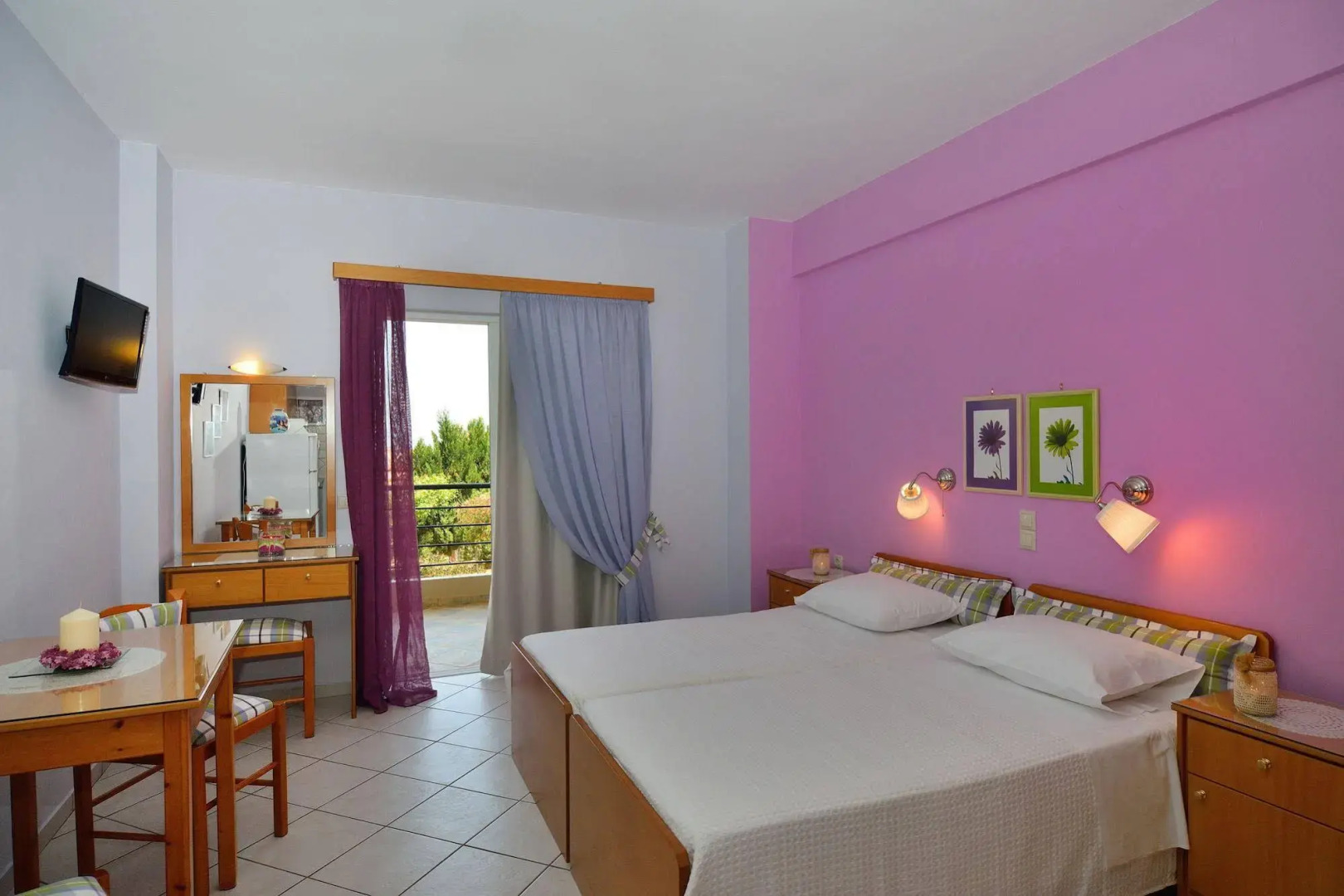 Stamatakis Boutique Studios