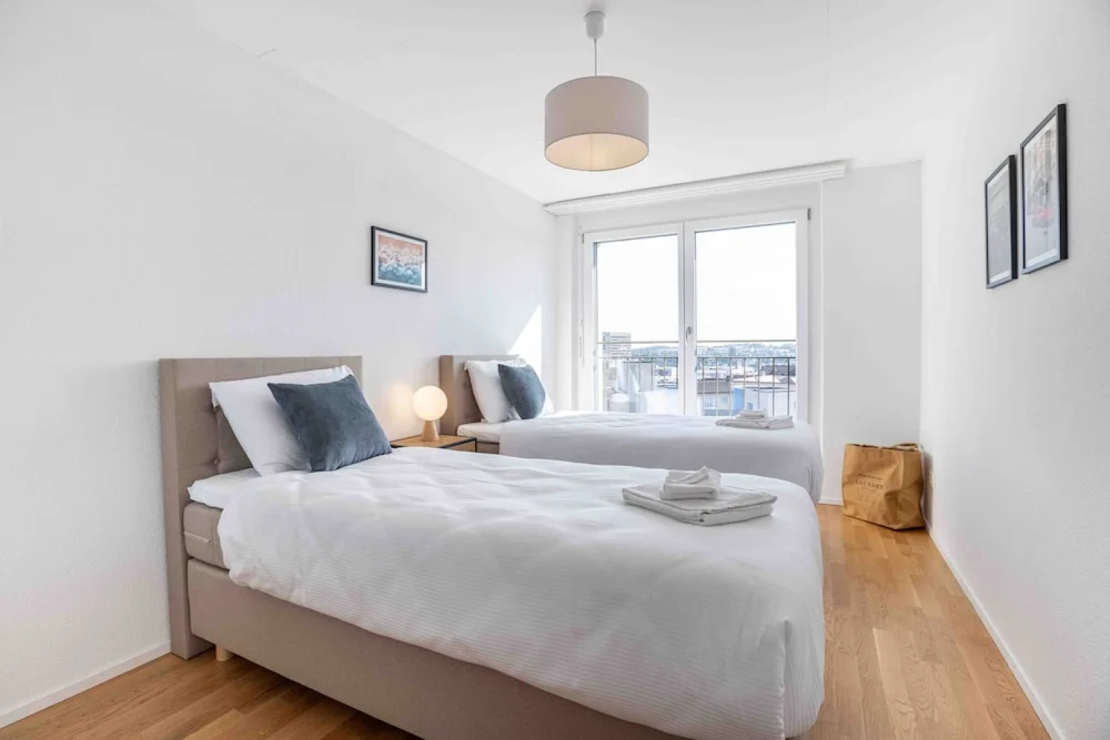 Arsenaux Residence by Homenhancement