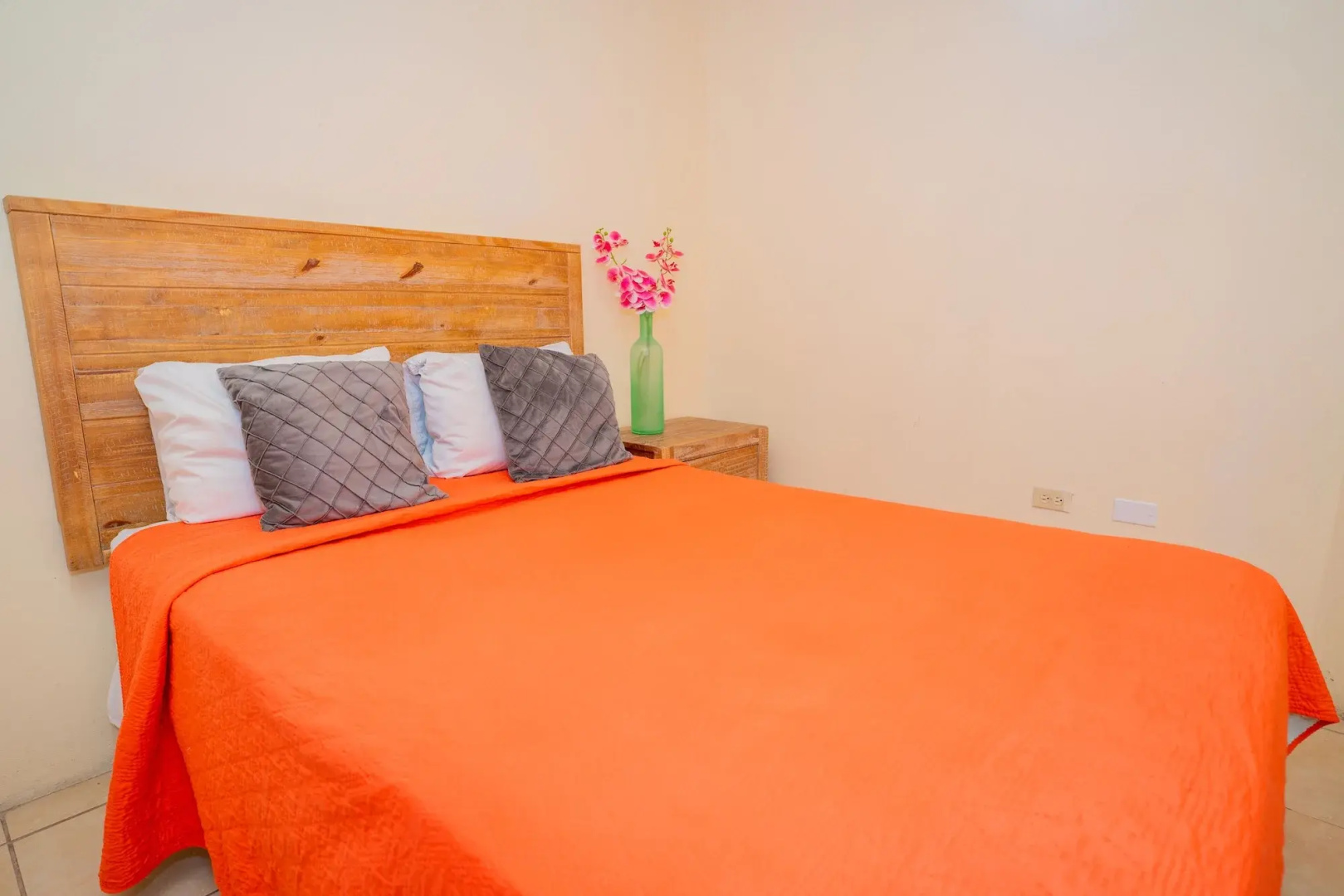 Connie's Comfort Suites