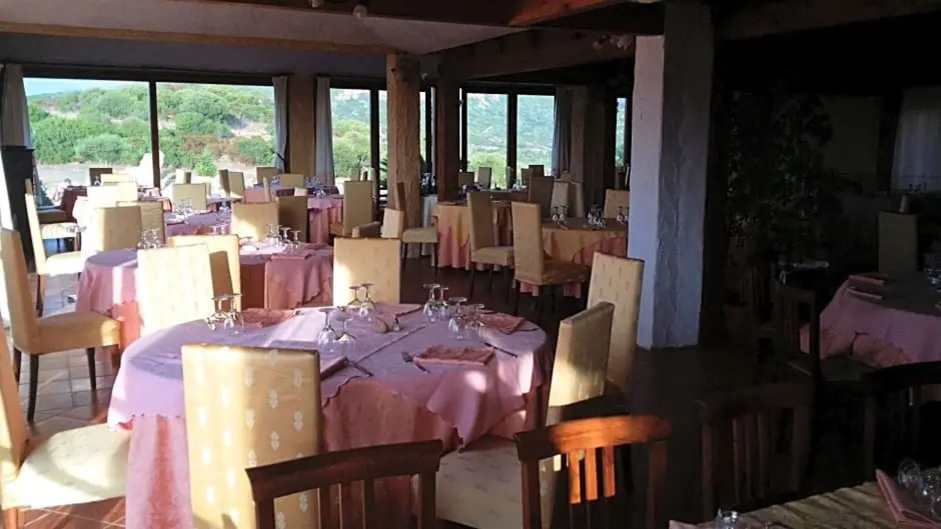 Hotel Ristorante La Tana Di Li Mazzoni