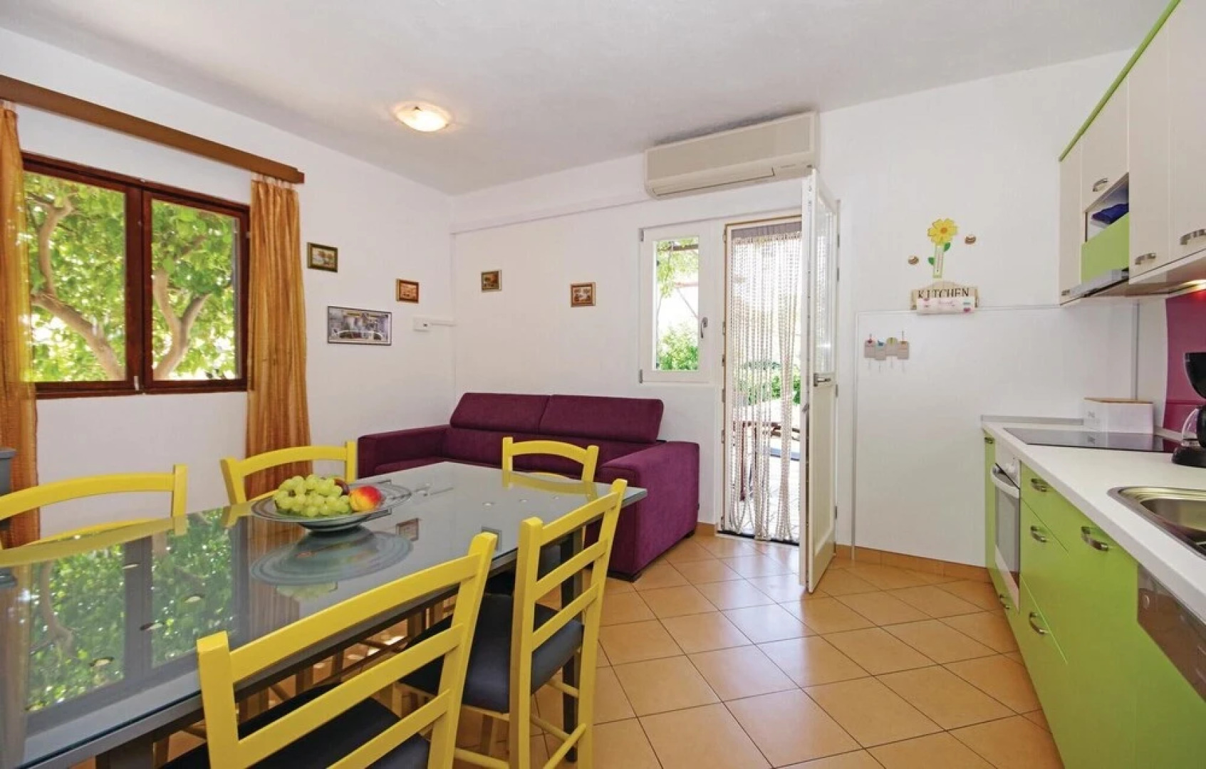 Amazing Home in Sucuraj With 3 Bedrooms and Wifi