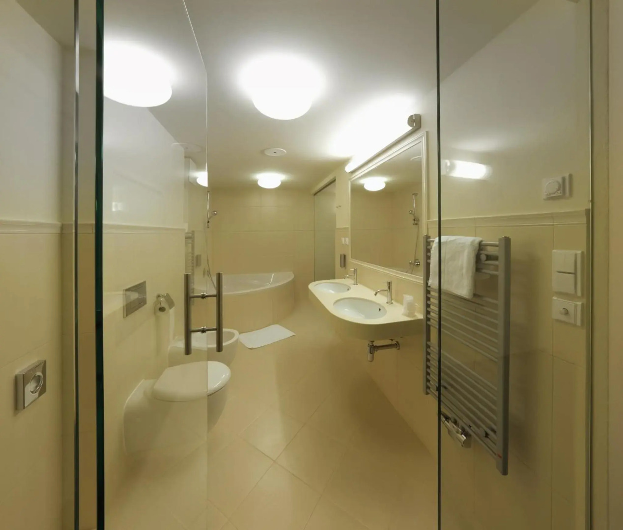 Esmarin Wellness Hotel