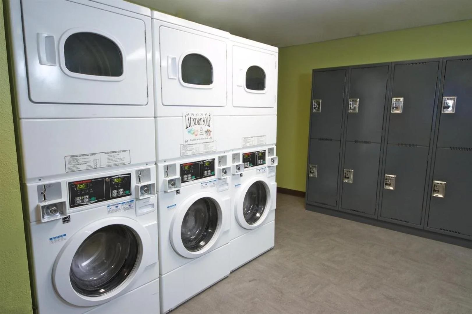 HI Seattle at the American Hotel