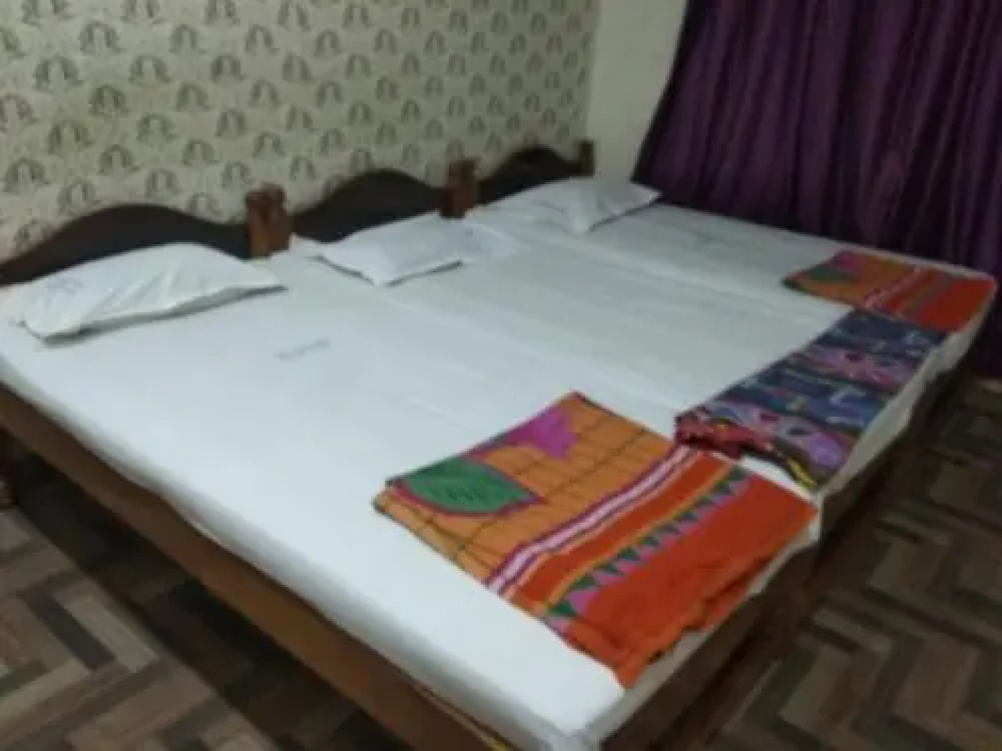 Hotel Karnataka Deluxe