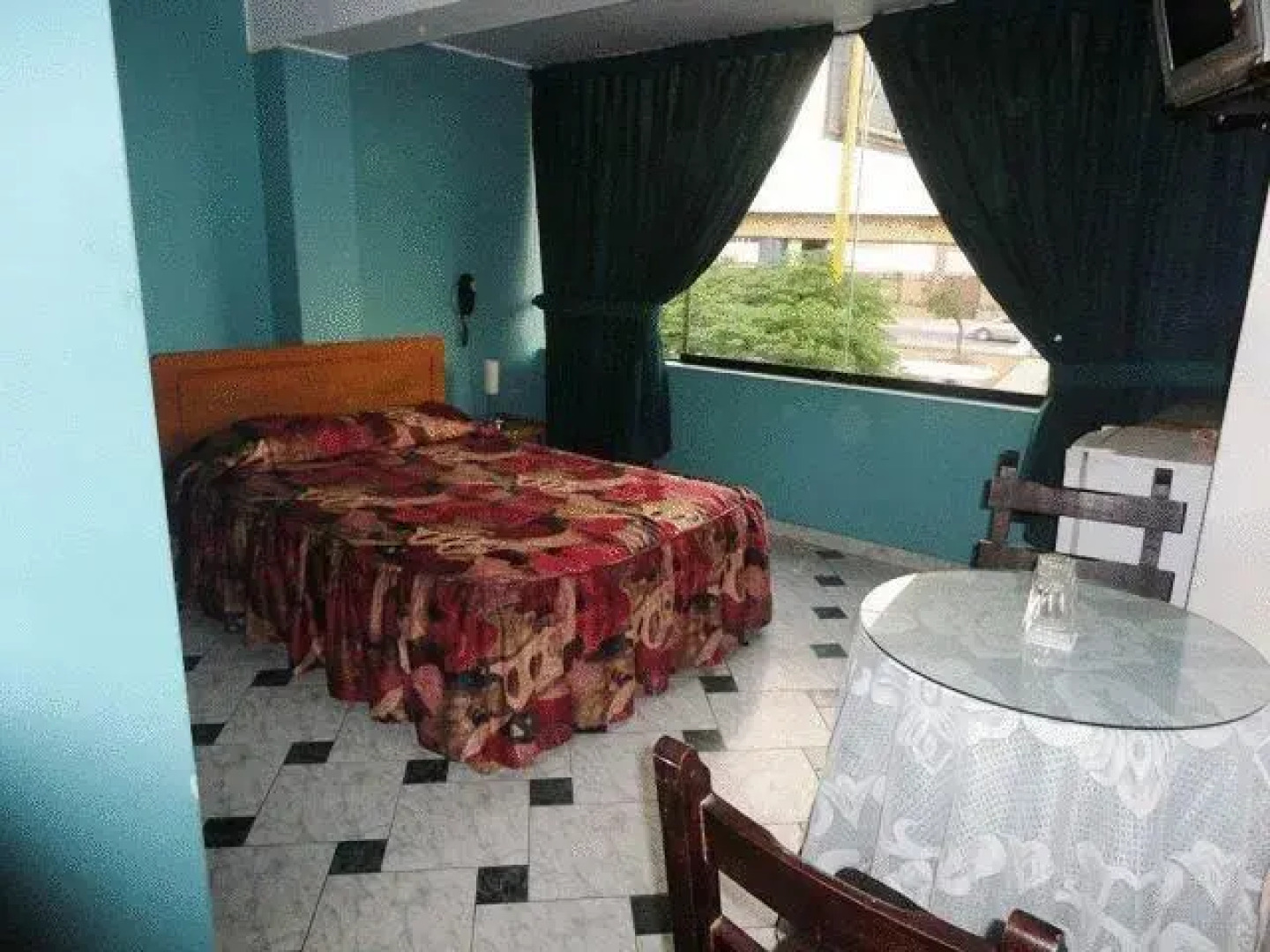 Residencial Aloja Inn