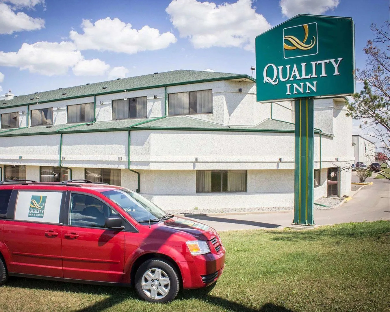 Ramada by Wyndham Nisku Edmonton Airport