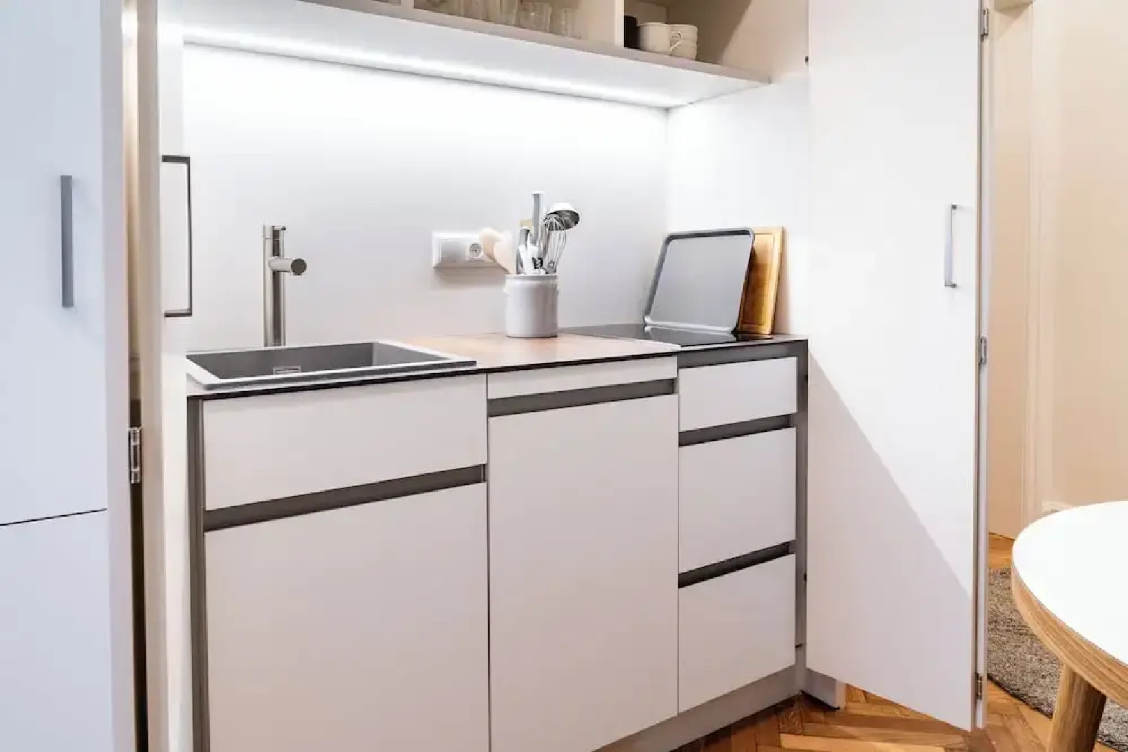 twenty five - work & life