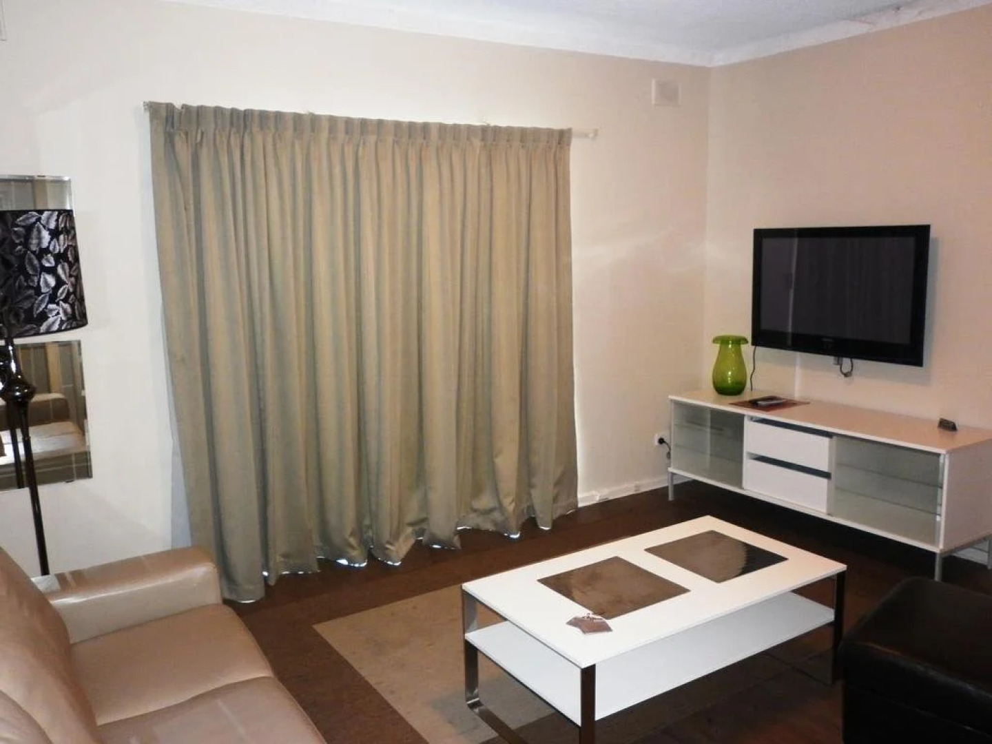 Largs Pier Hotel Motel