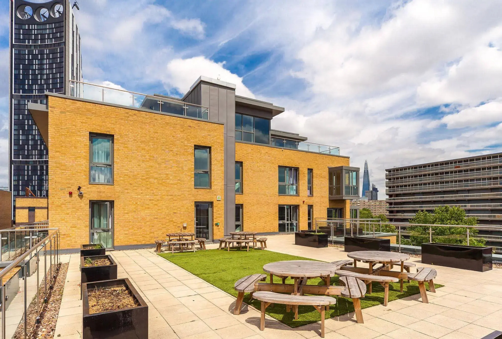 Hashtag Elephant & Castle