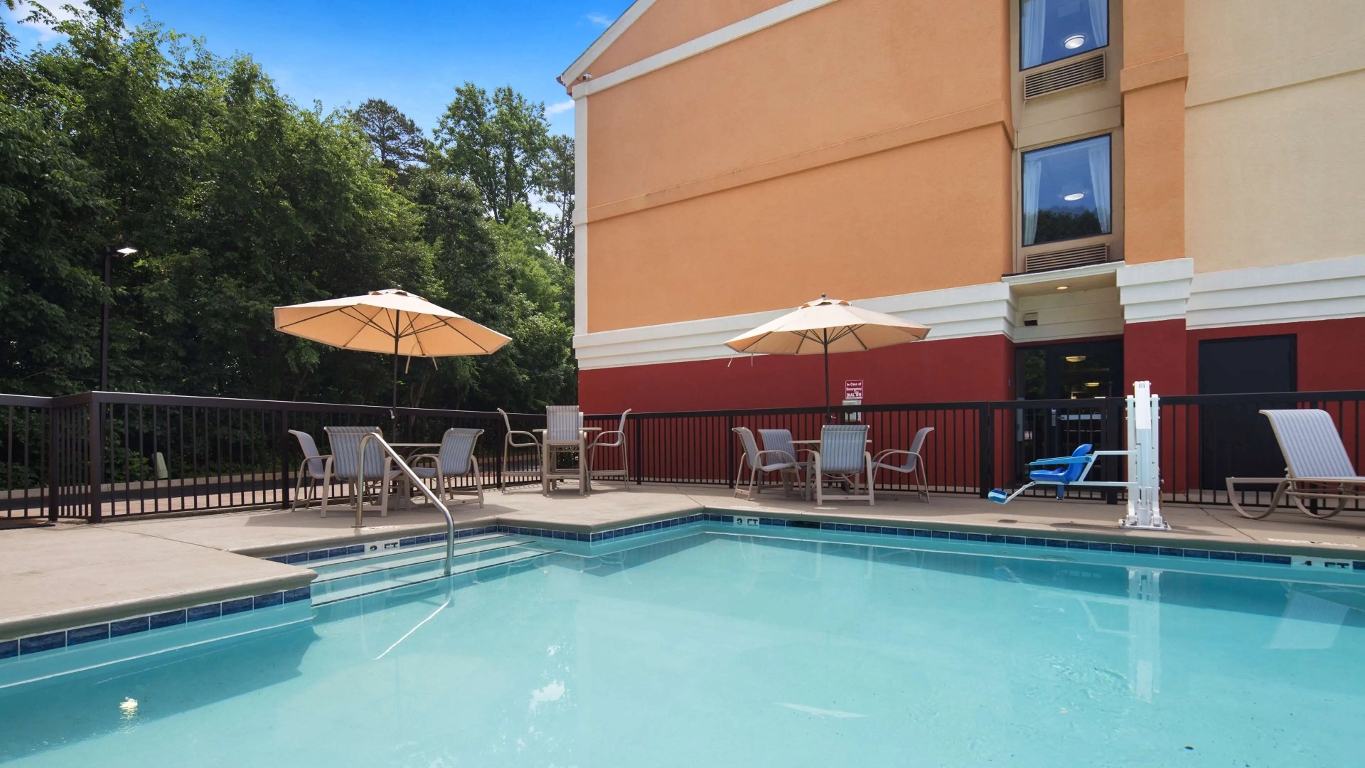 Best Western Plus Huntersville Inn & Suites Near Lake Norman